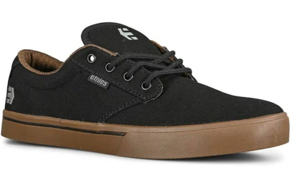 Etniessko i gatebildet &ndash; fra asfalt til halfpipe i Danmark og videre